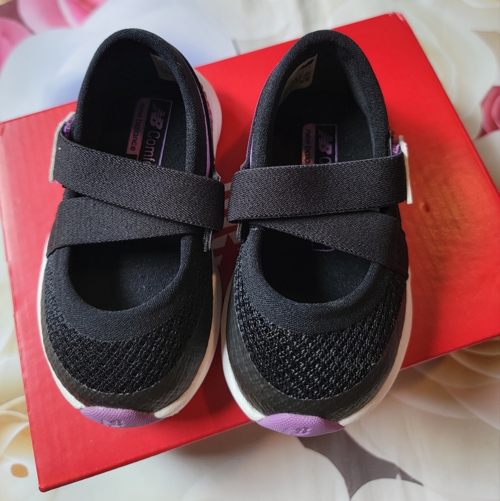 New in box new balance shoes slips on toddler 3 - Picture 3 of 3